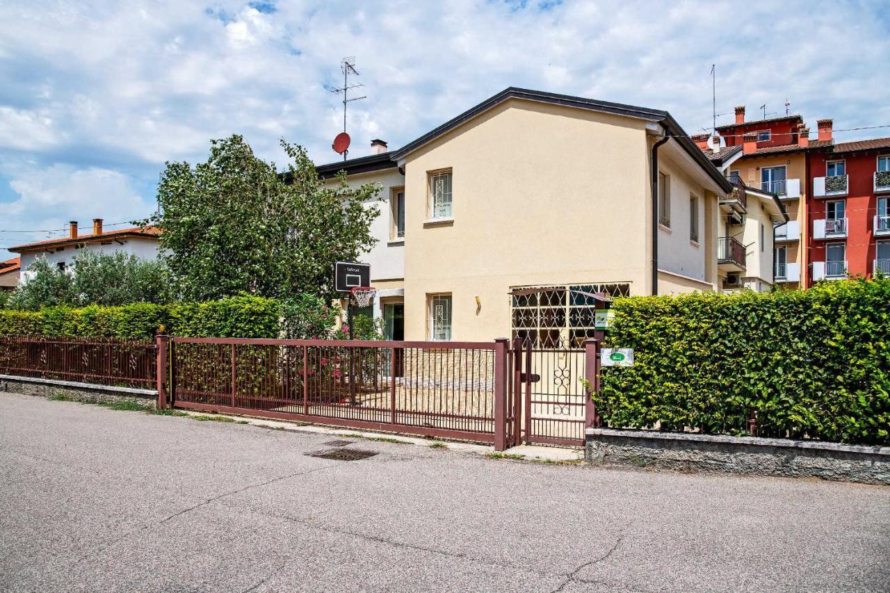 Via Verdi B&B Vago Exteriör bild